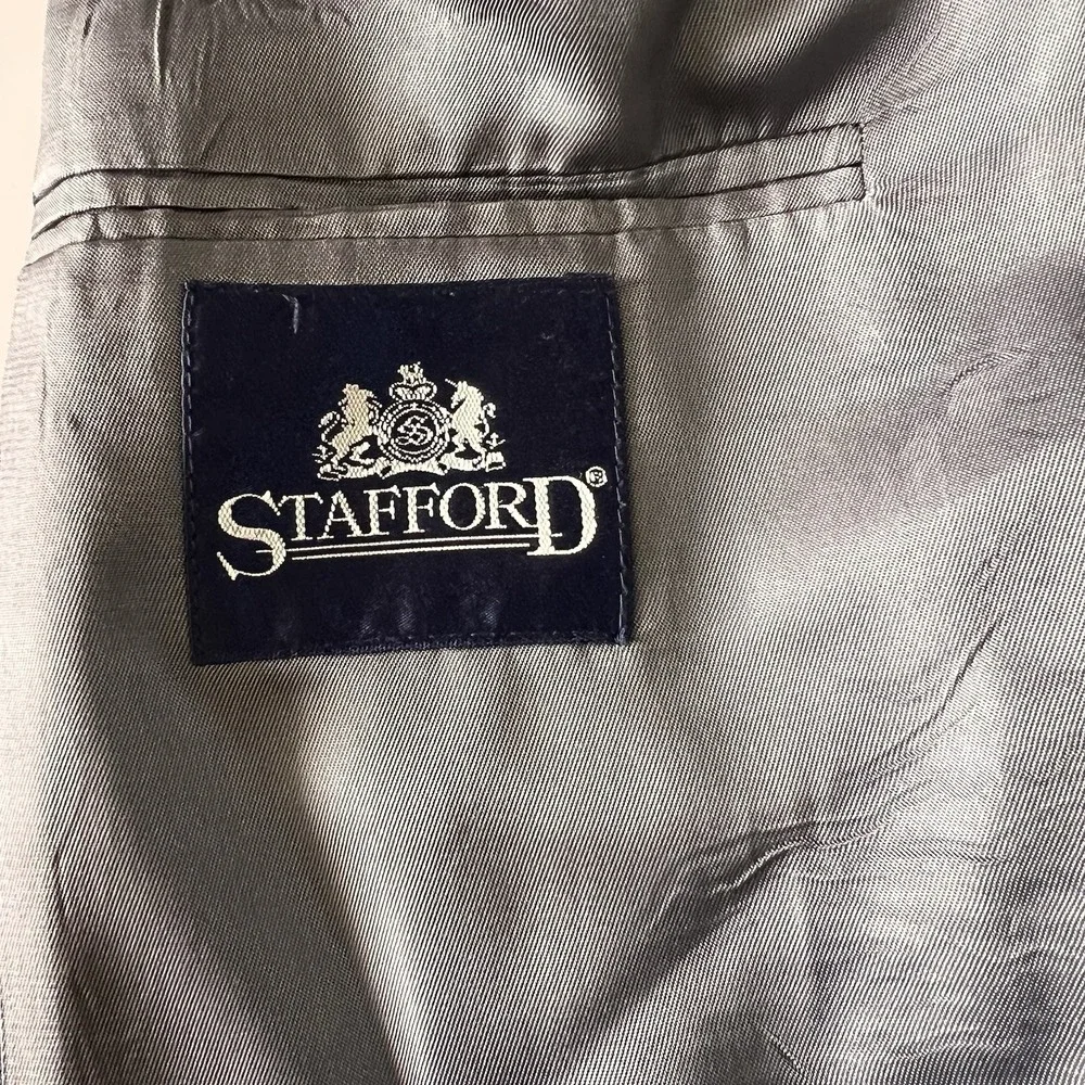 Stafford Men's 43R Navy Blue Double Breasted Blazer Jacket 3 Gold Buttons USA